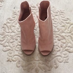 Pink chunky heels mia